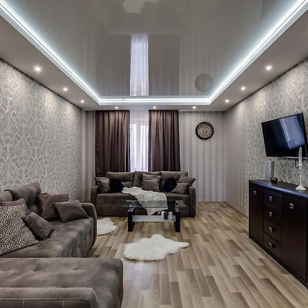 Viktoria Garden Apartment Lviv Exterior photo